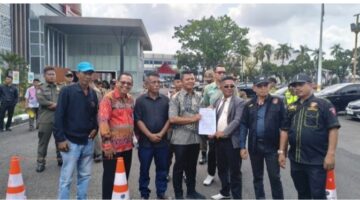 Diduga Langgar Disiplin ASN, Aktivis Sumsel Gelar Aksi di Kantor Gubernur