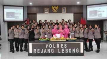 HUT ke-78 Polwan , Kapolres Rejang Lebong Berikan Apresiasi dan Potong Tumpeng