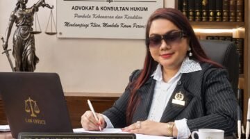 ADVOKAT RIKHA PERMATASARI SIAP DAMPINGI KLIEN “S” DI POLRES LAMONGAN