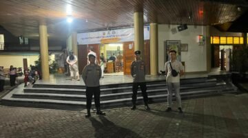Polres Rejang Lebong Terjunkan Personel Gabungan Guna Amankan Ibadah Gereja dan Jaga Kondusivitas Kamtibmas