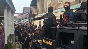 Puluhan Personel Gabungan Lakukan Penggerebekan di Desa Kampung Jeruk,Binduriang
